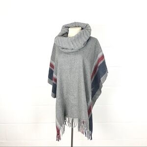 Poncho cowlneck turtleneck knit Gray soft acrylic one size